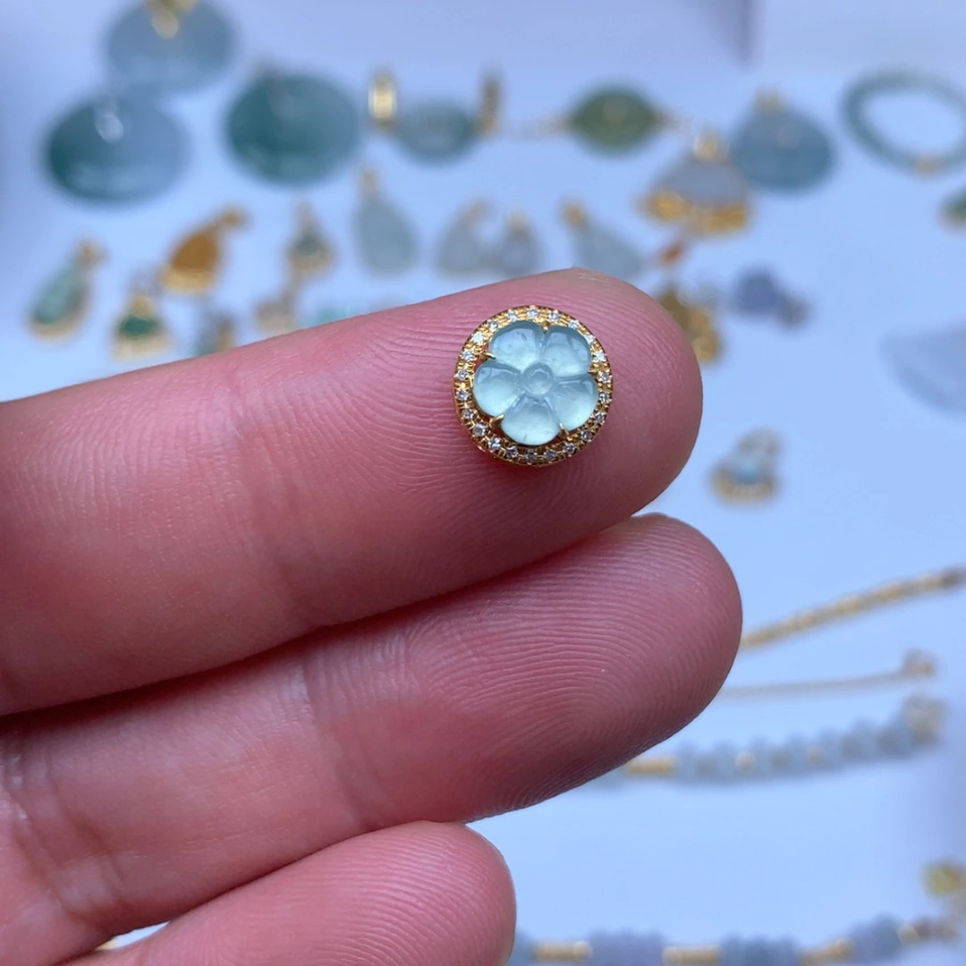 吊坠(不含链)18K金镶嵌翡翠花