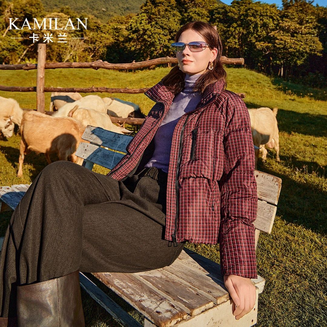 卡米兰保暖白鸭绒羽绒服女2025冬季新款短款格子羽绒外套