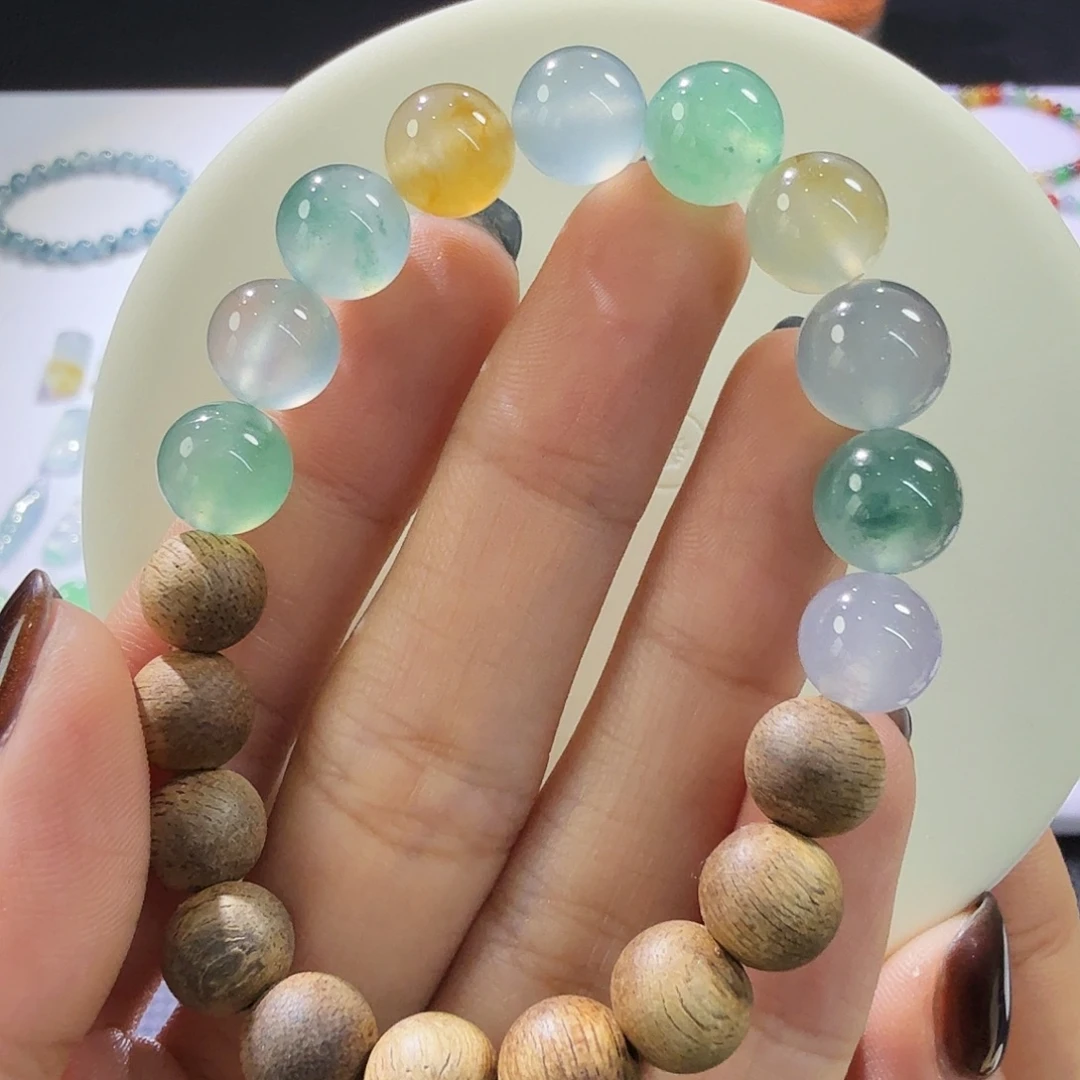 翡翠未镶嵌颈饰9+