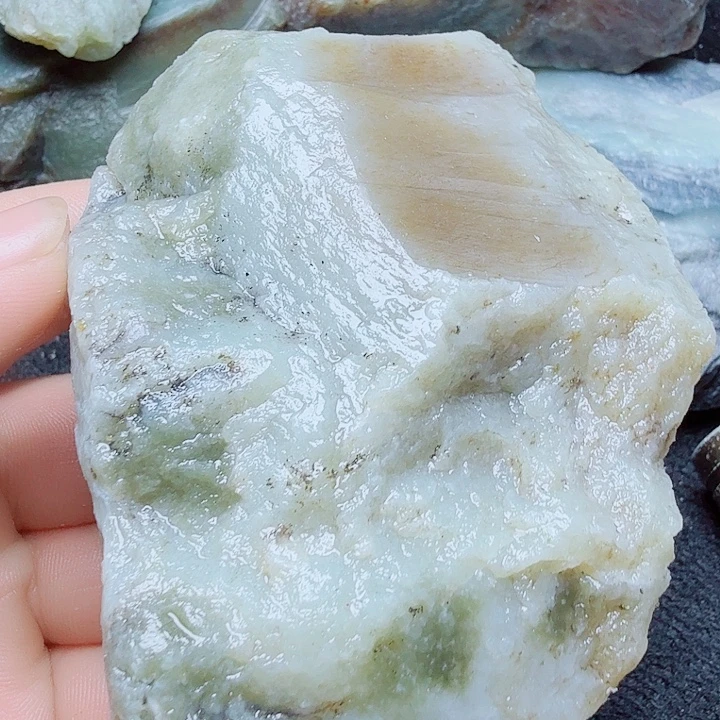 未镶嵌和田玉（糖玉）珠宝半成品