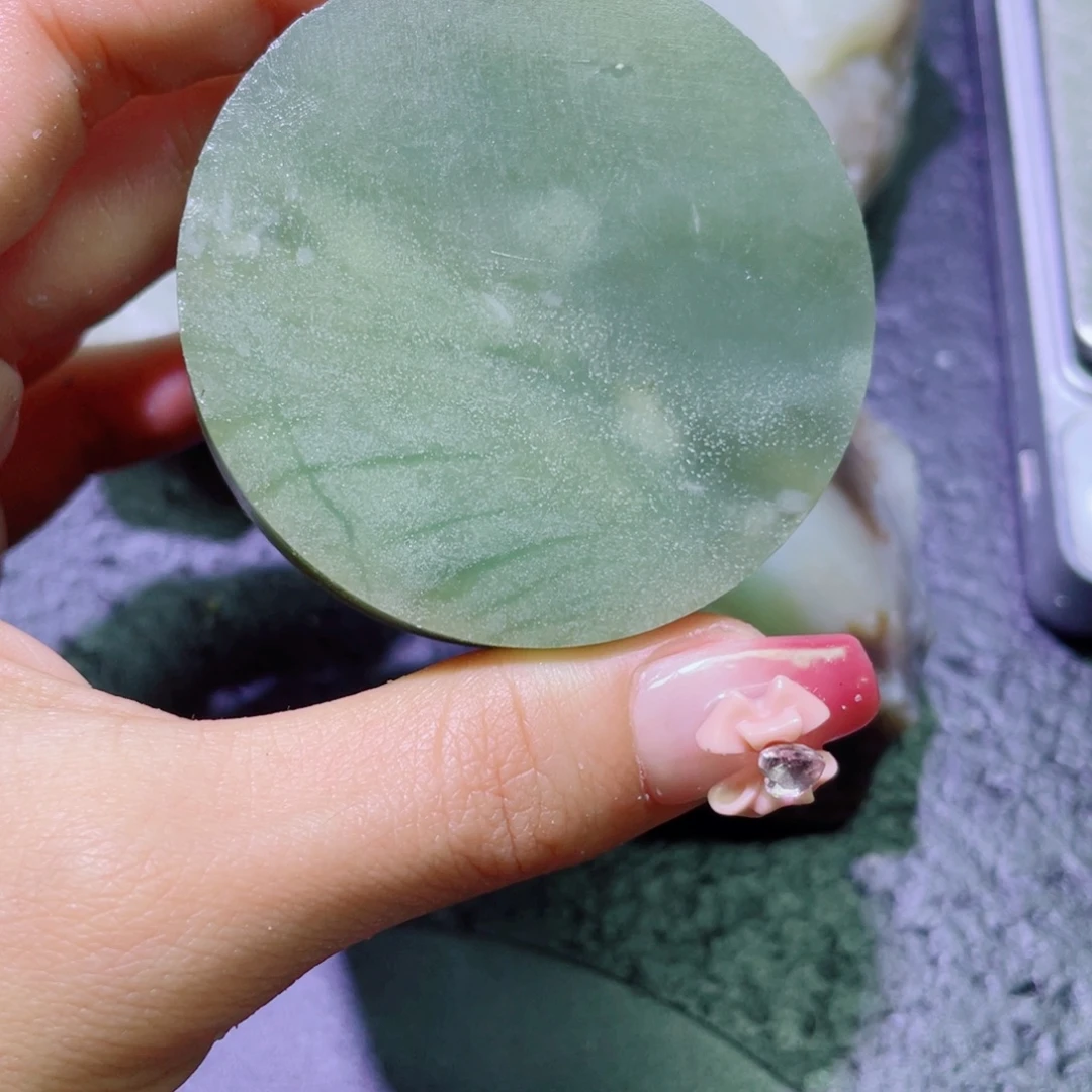 和田玉未镶嵌珠宝半成品