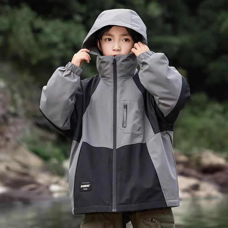 （五防面料）休闲中大童连帽男童冲锋衣外套春秋防风防水拼色冲锋衣