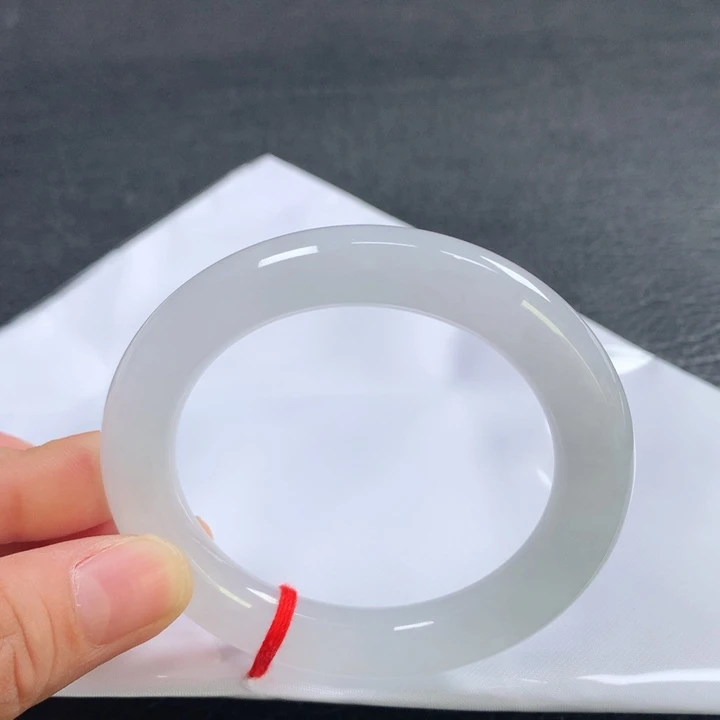 翡翠未镶嵌手镯（圆镯）51➕