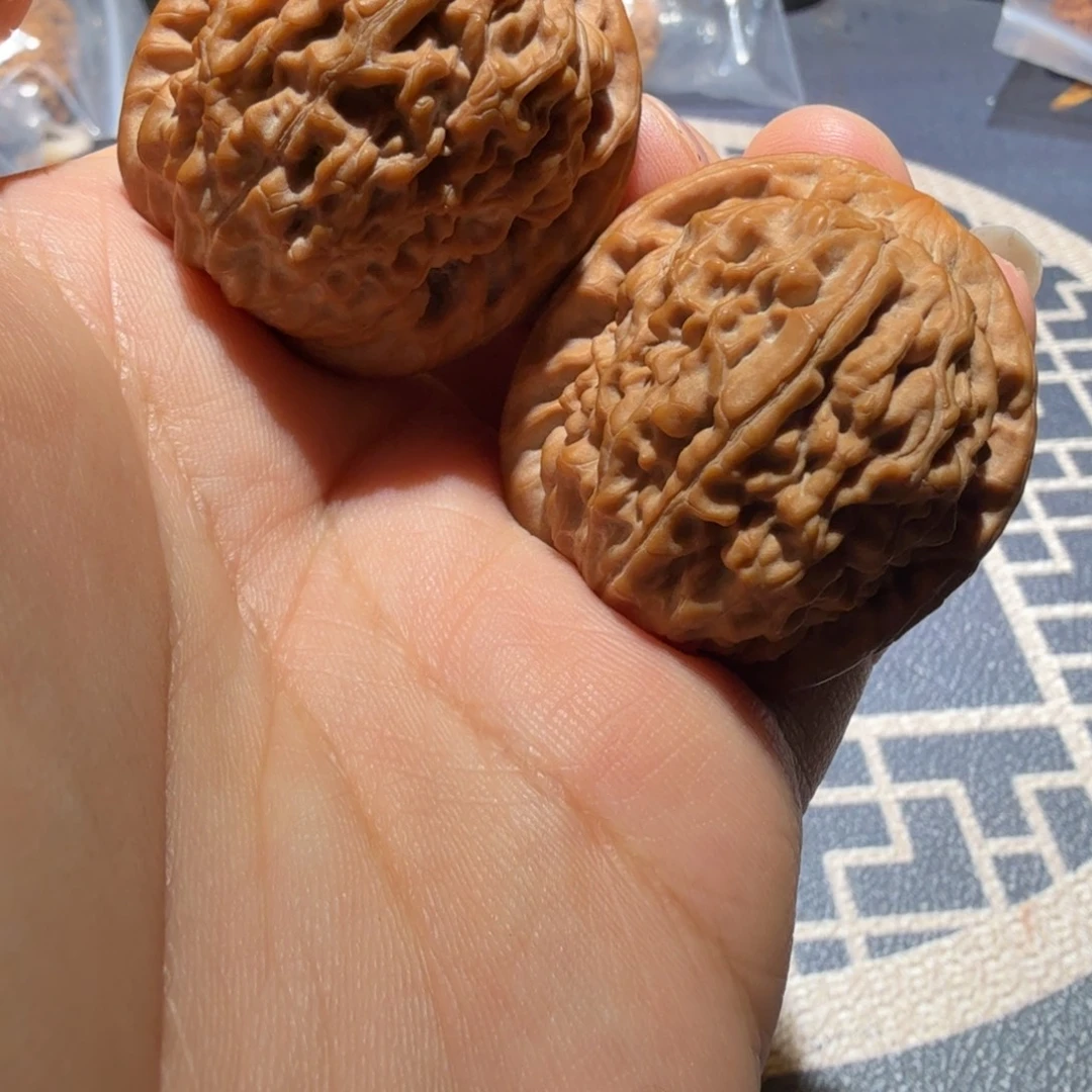 信****文玩核桃把件莲花