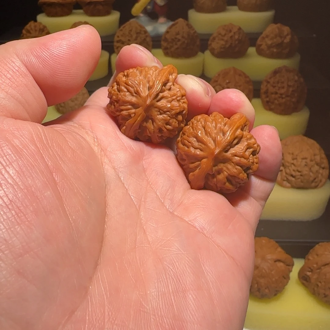 ****灿文玩核桃吊坠秦闷