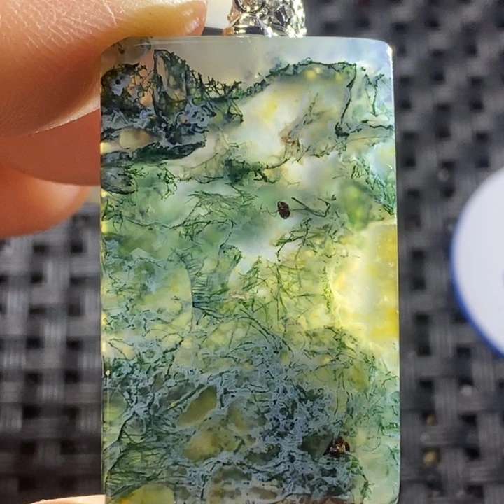 未镶嵌颈饰玛瑙/玉髓云*