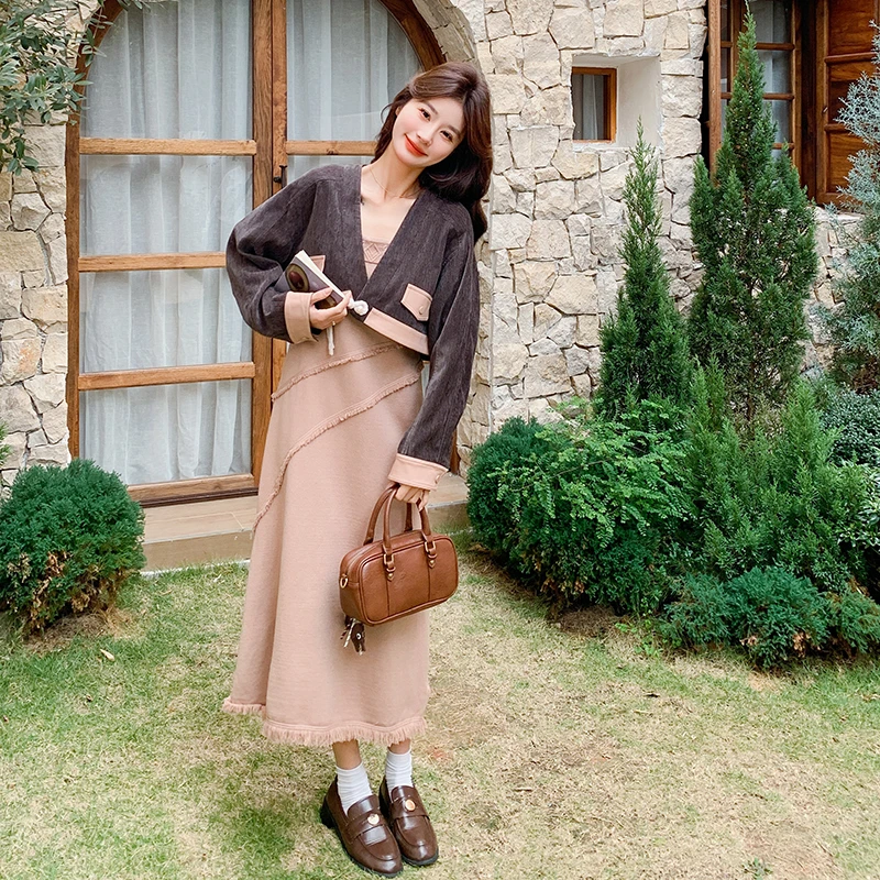 设计感小众高级感丝绒短外套粉色背心裙两件套2025新款超好看套装