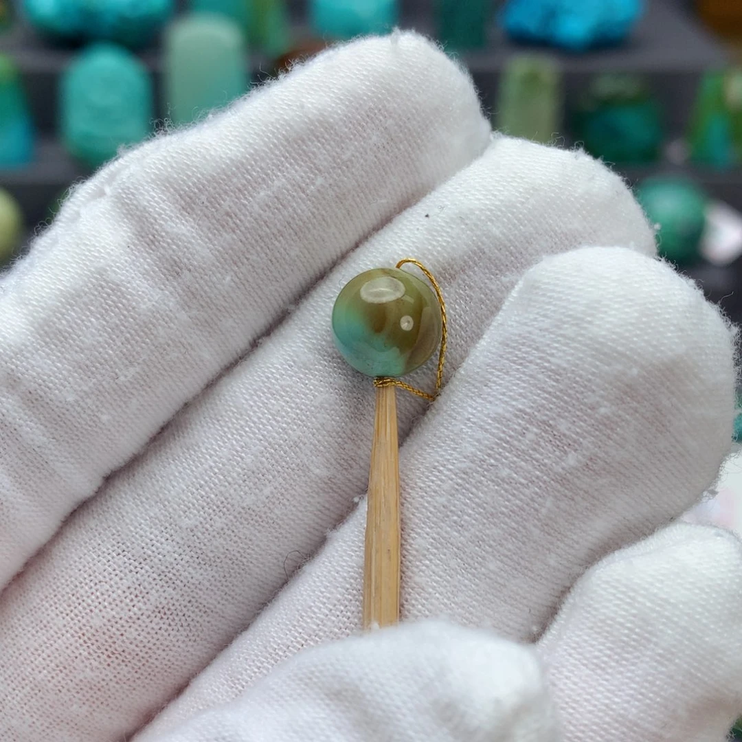 绿松石配饰未镶嵌