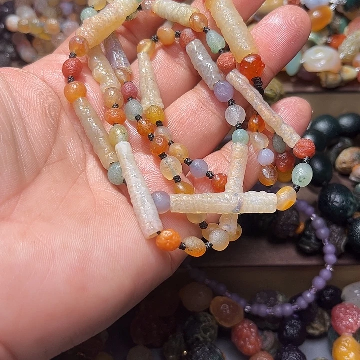 阿拉善彩玛瑙毛衣链