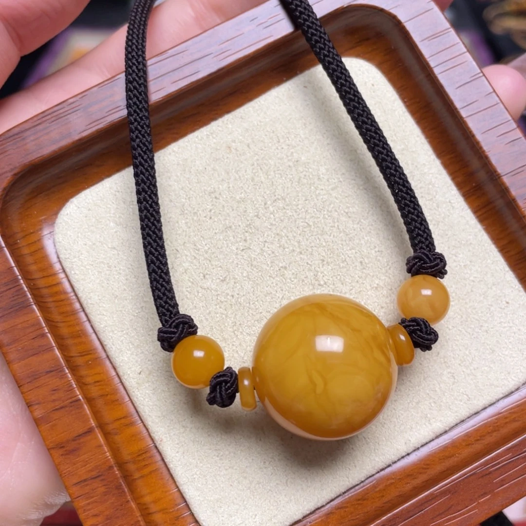 未镶嵌颈饰蜜蜡项链