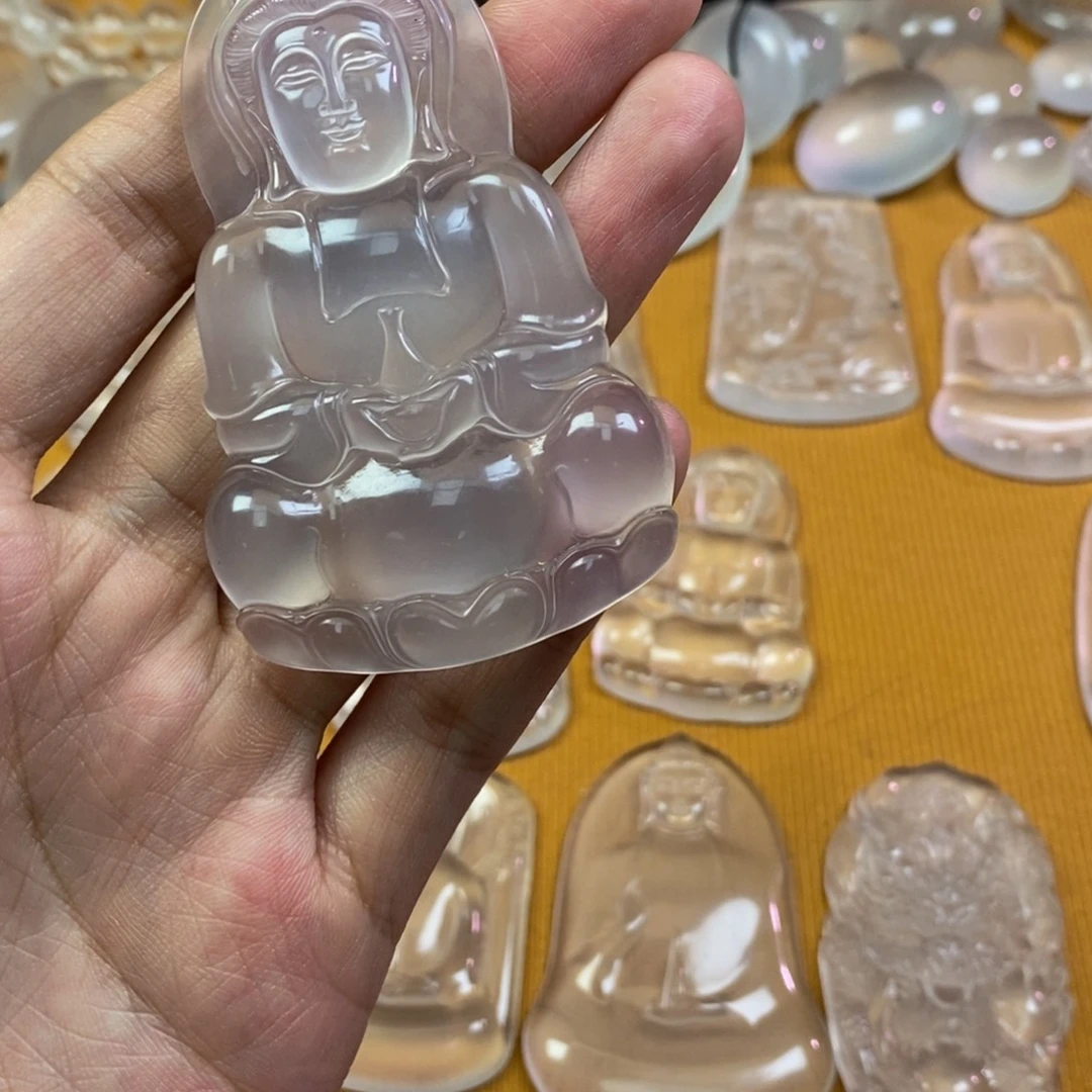 木***香石英质玉未镶嵌珠宝半成品