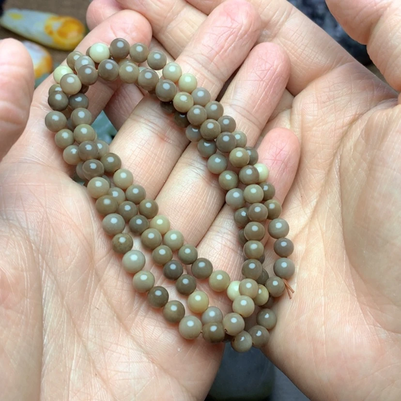 【闪购商品】颈饰未镶嵌和田玉