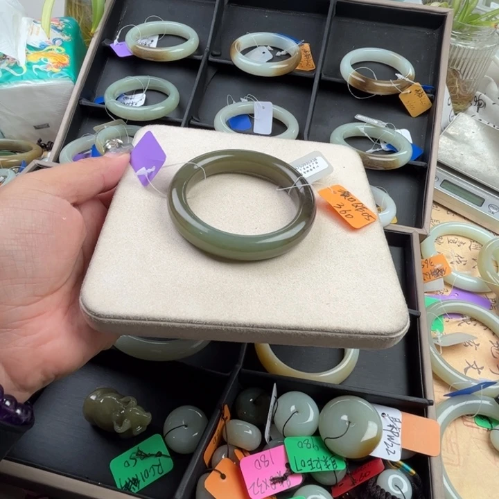 未镶嵌手镯和田玉玲珑美镯55.4