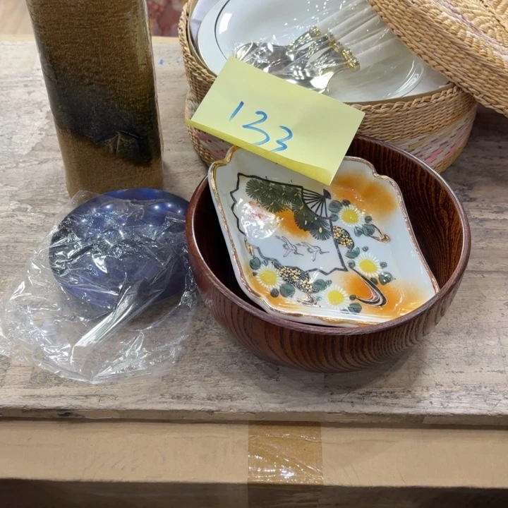 辛***葵陶瓷古美术置物摆件