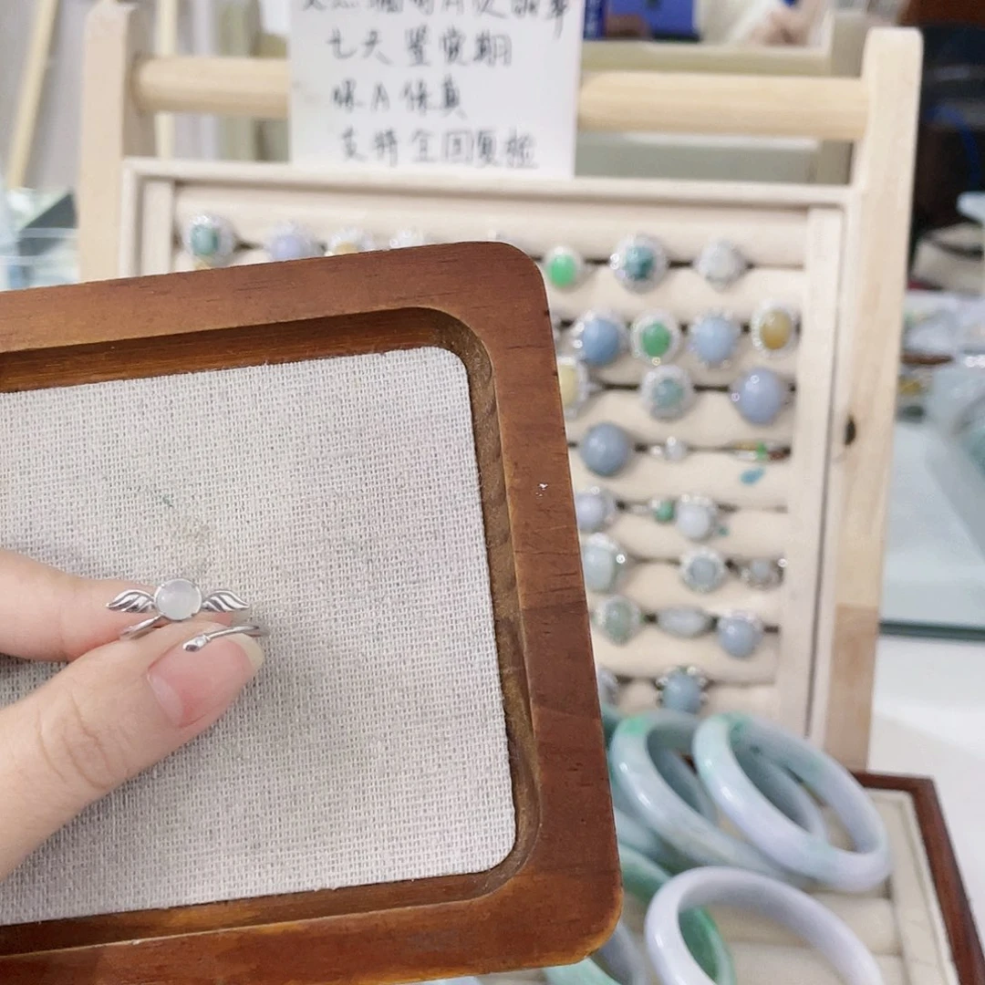 颈饰未镶嵌翡翠天然翡翠Ａ货