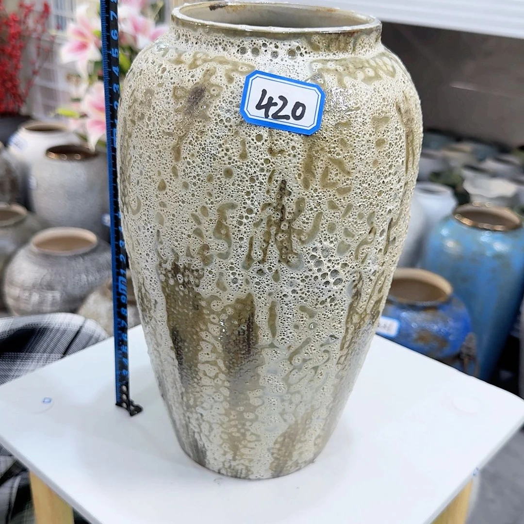 420号陶瓷高29厘米微瑕一个