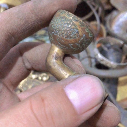 卖***叔闪电购铜摆件工艺品