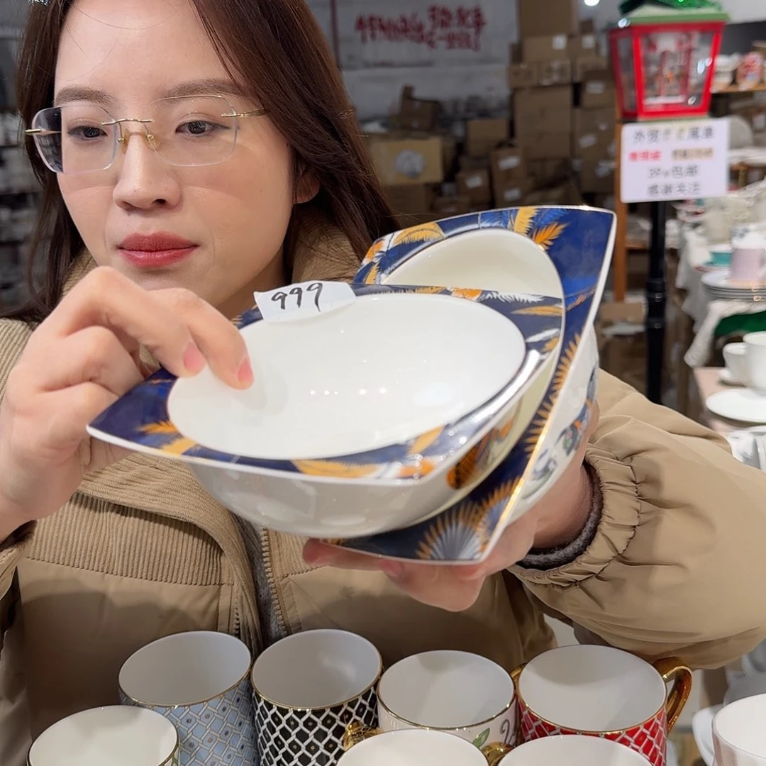 瓷鹅黄5.5英寸14cm方圆碗2个外贸尾货