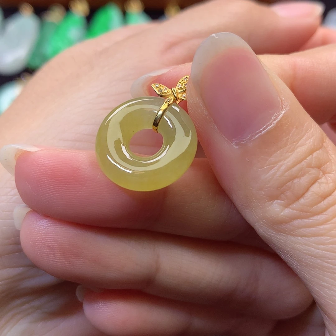 【闪购商品】吊坠(赠链)18K金镶嵌翡翠