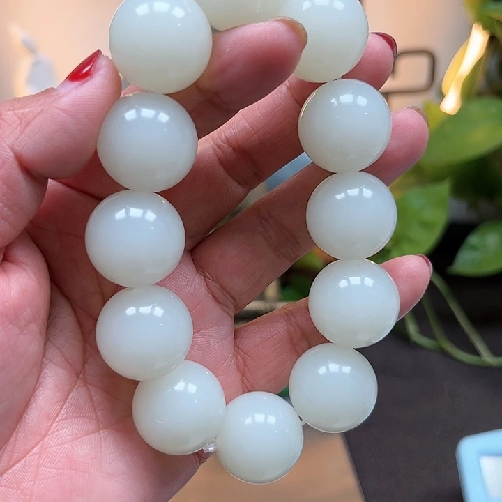 和田玉手串未镶嵌