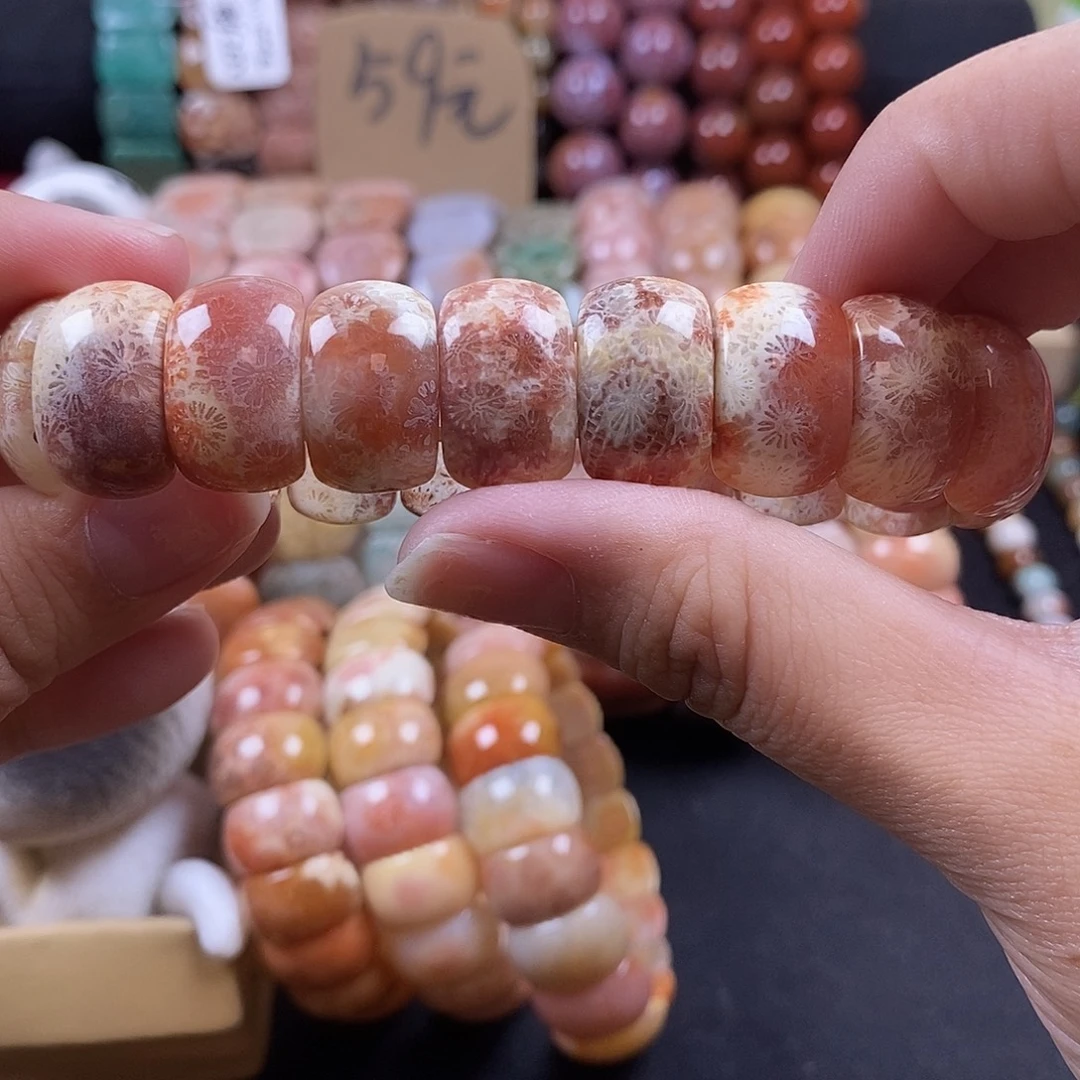 硅化珊瑚（珊瑚玉）未镶嵌手牌紫葡萄 39