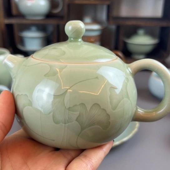 莲***康西施壶豆绿釉色银杏