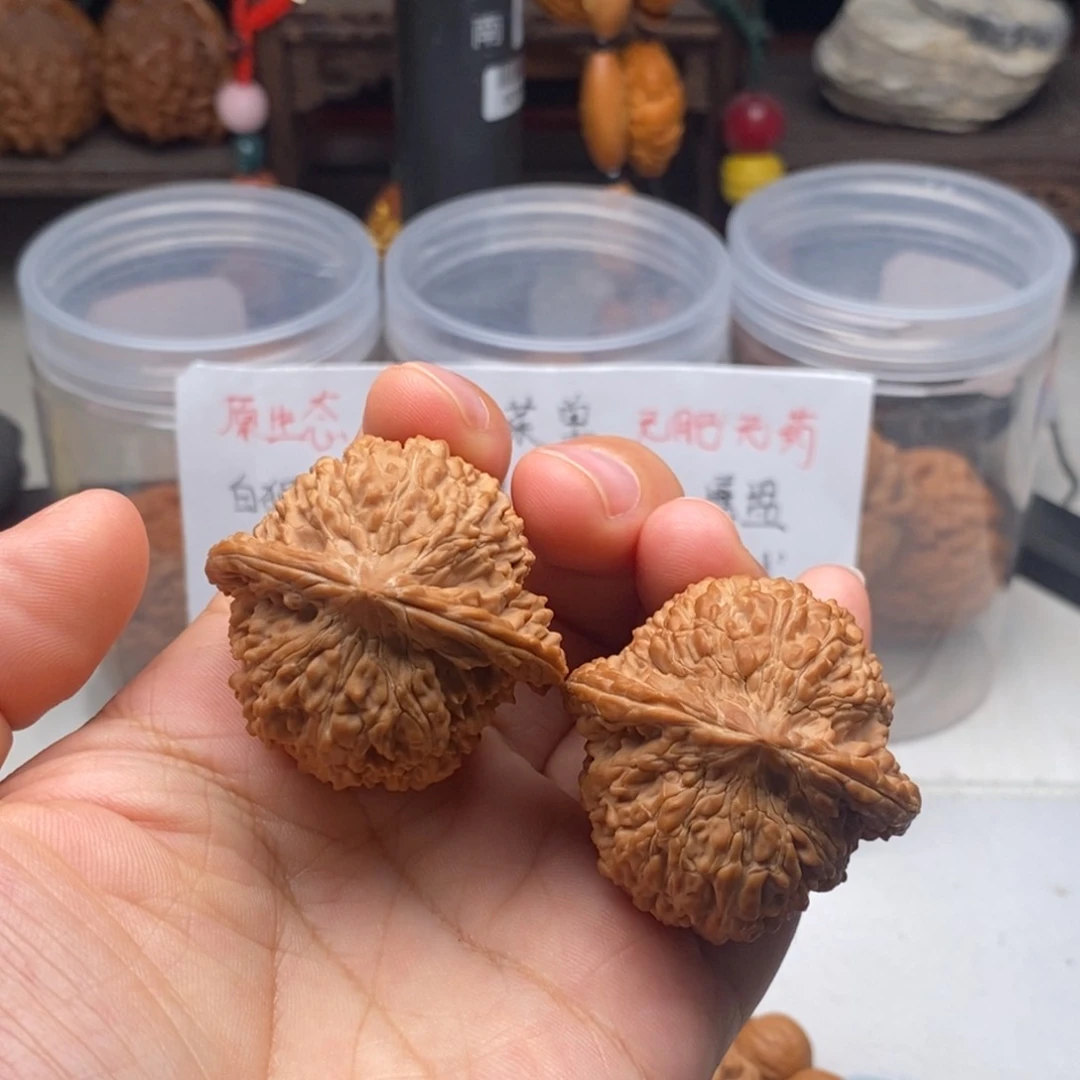 文玩核桃吊坠40满天星