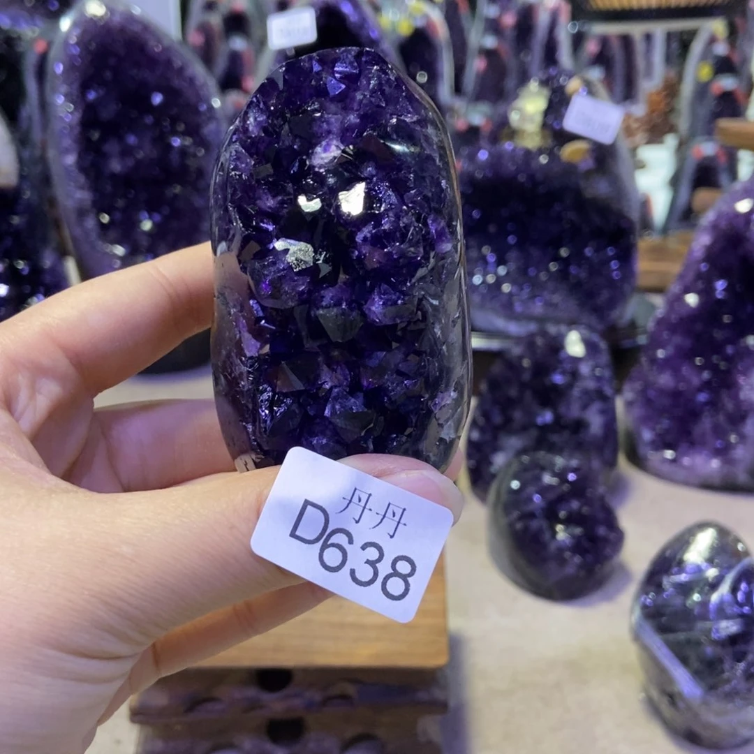 未镶嵌水晶大型摆件（非配饰）