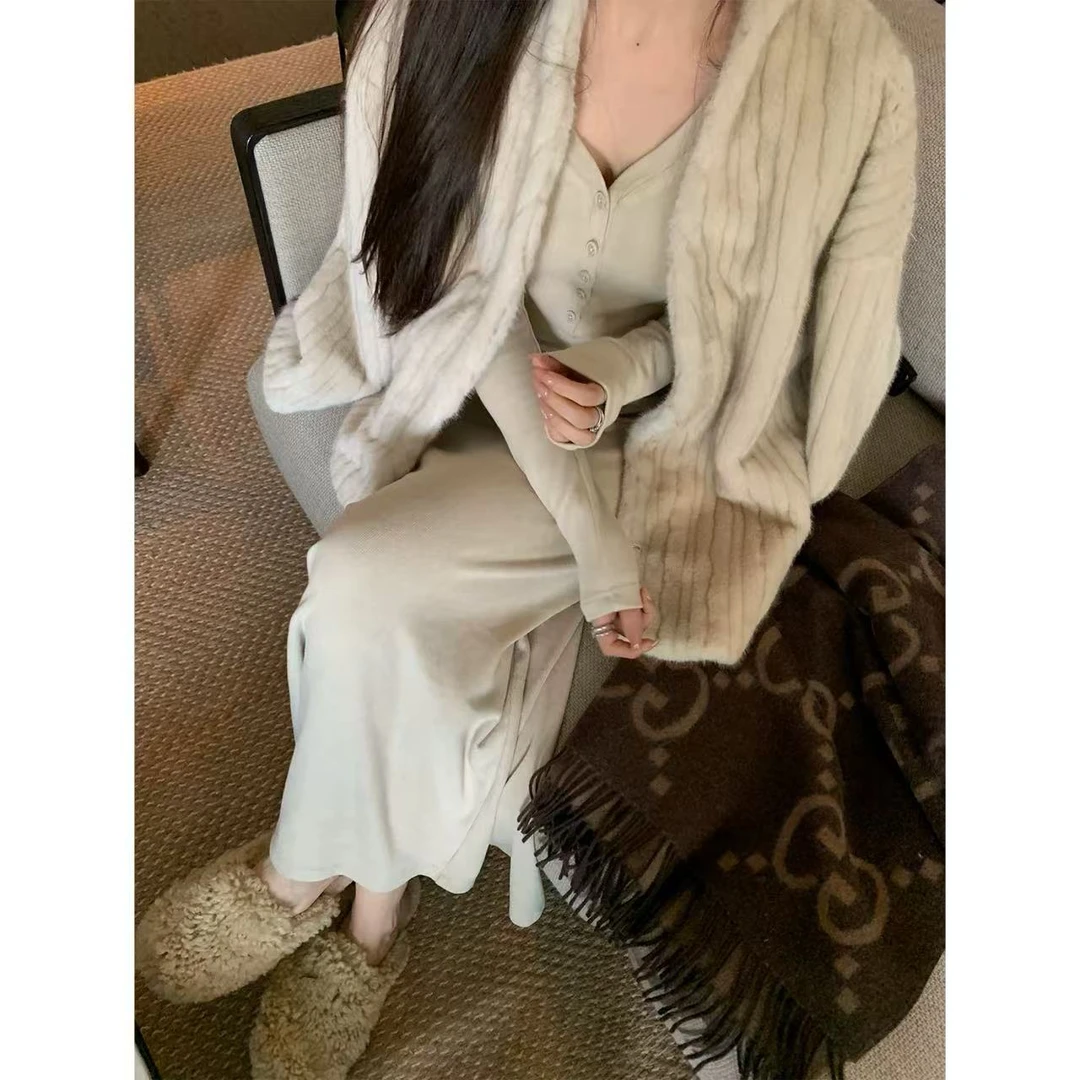 徐秋阳  桃心连衣裙  秋冬新款百搭时尚休闲显瘦显白连衣裙13596