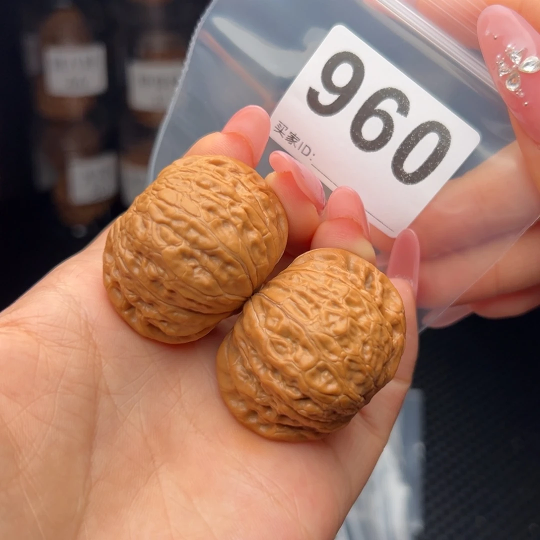 文玩核桃吊坠铁锤40