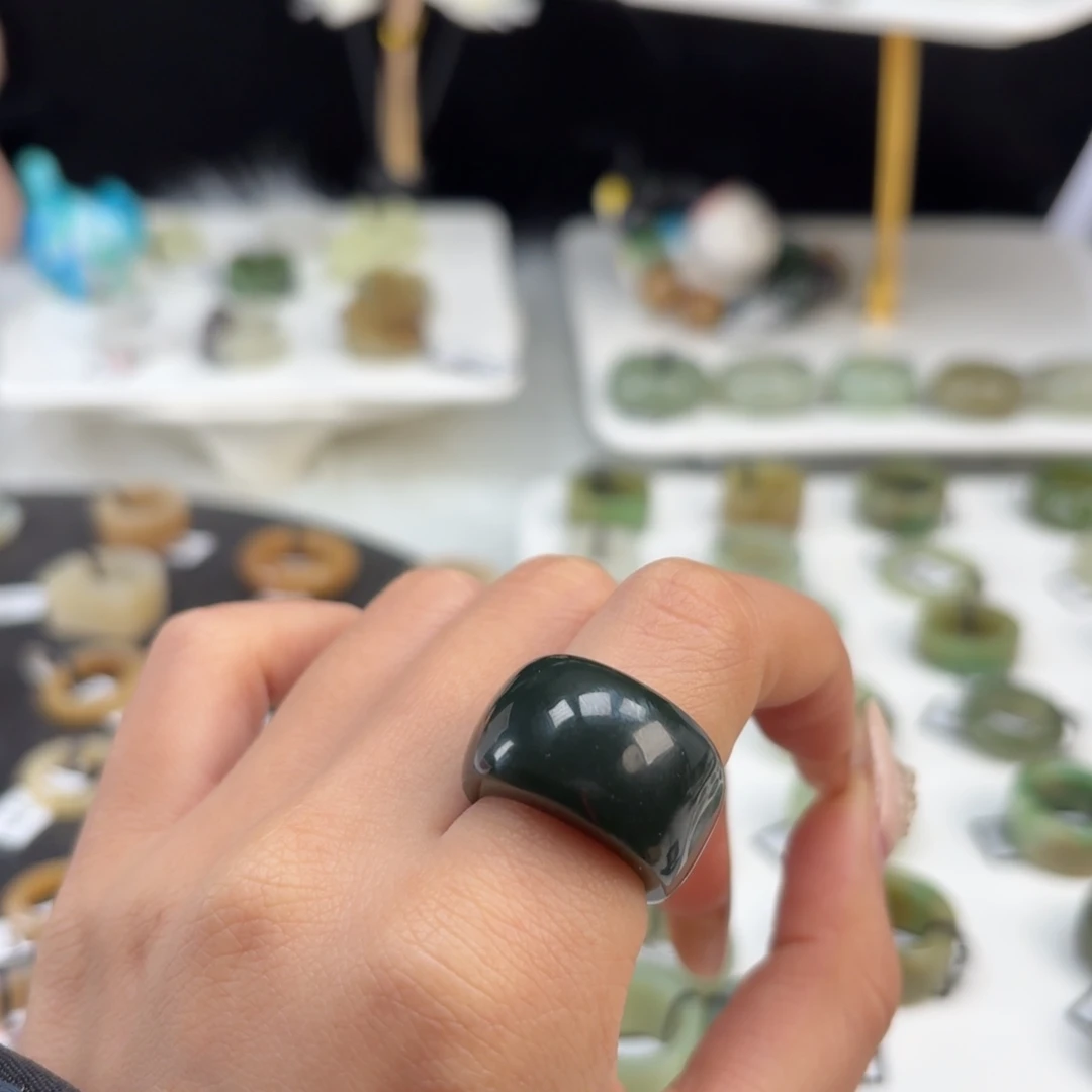 和田玉未镶嵌戒指P27菠菜绿馒头16.7不退换