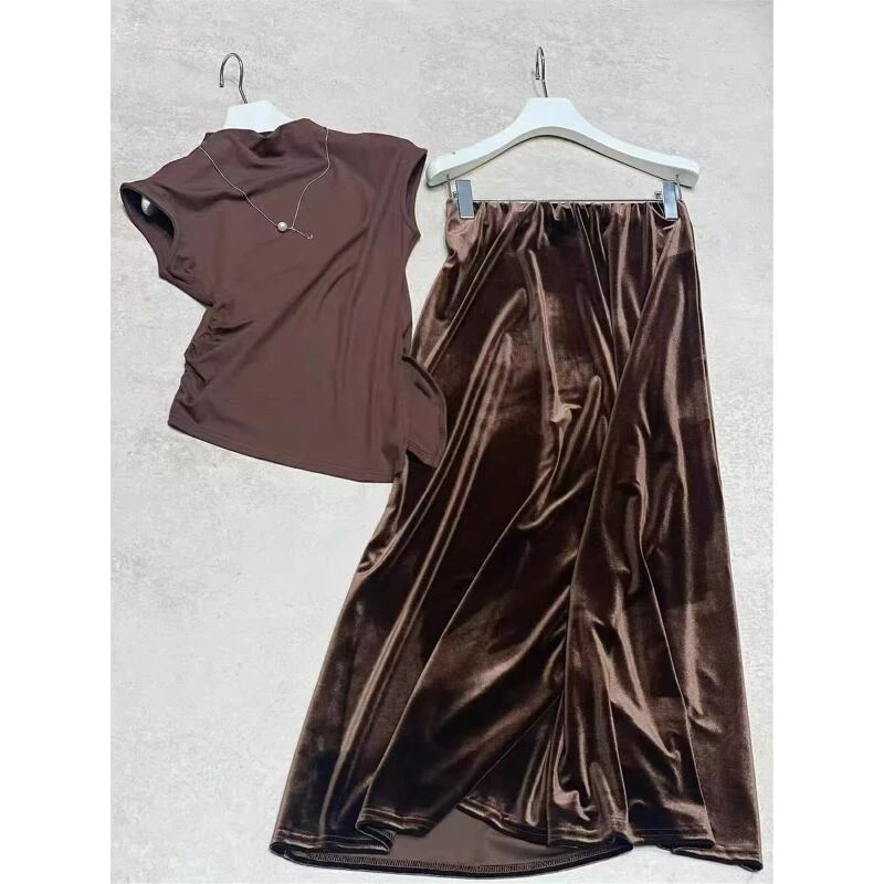 金丝绒松紧腰丝滑软糯半身裙