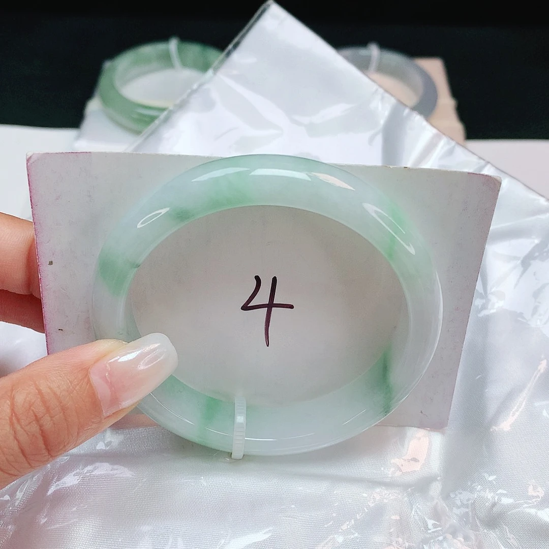 翡翠未镶嵌手镯 正圈57