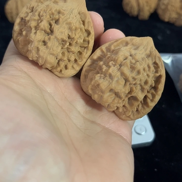 把件文玩核桃46左右官帽，编号008