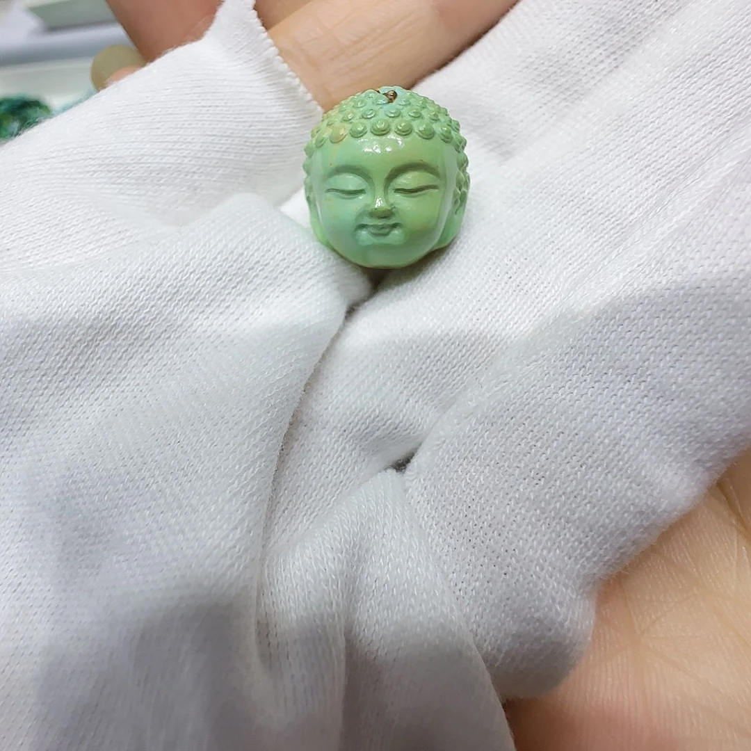 未镶嵌绿松石原矿绿松石