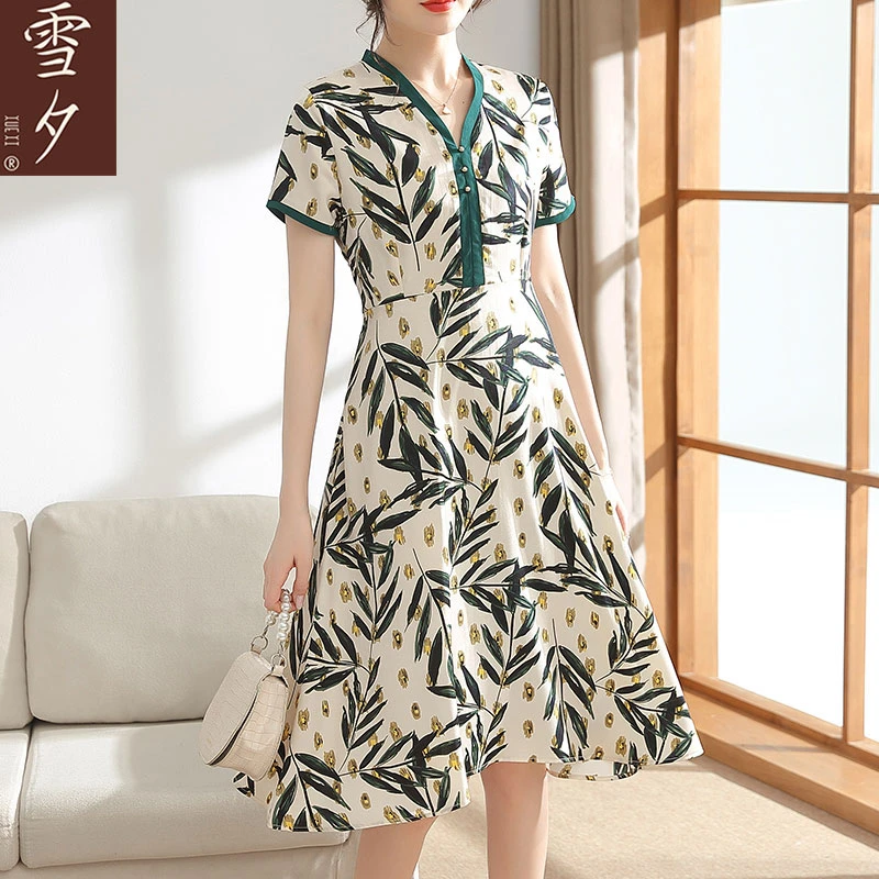 母亲节衣服妈妈夏装连衣裙2025新款中老年女装40岁50雪纺时尚裙子