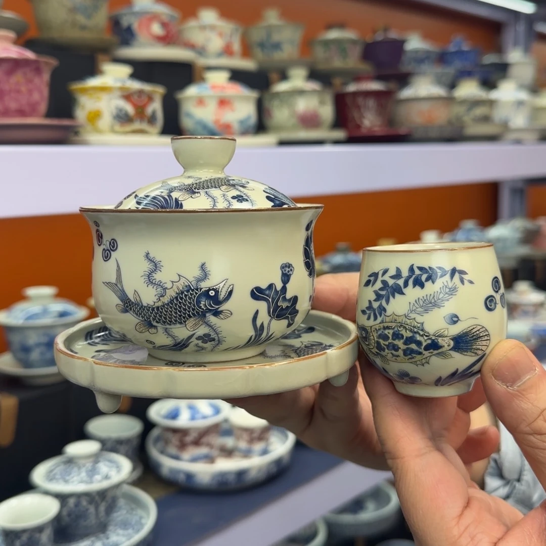 高温下的高温天气使人心情愉悦的