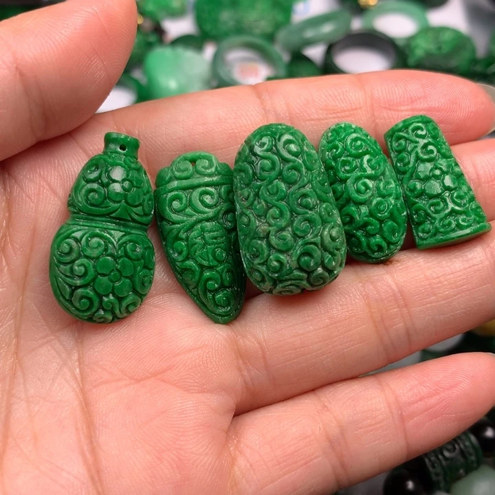 平***淡定制翡翠未镶嵌翡翠