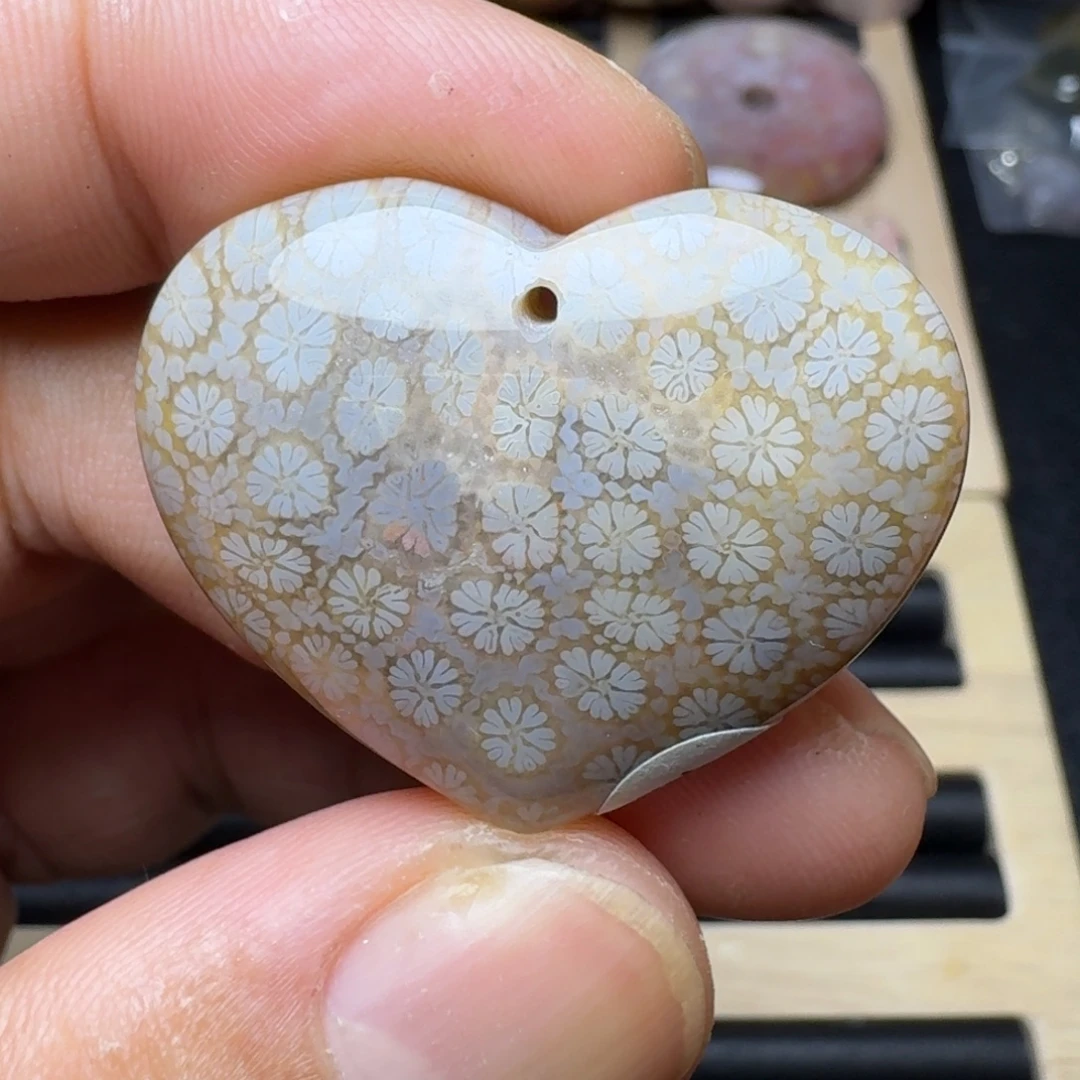 硅化玉未镶嵌纯天然色有机玉石保真色