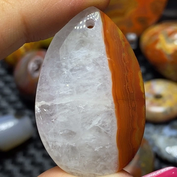 玛瑙/玉髓颈饰未镶嵌