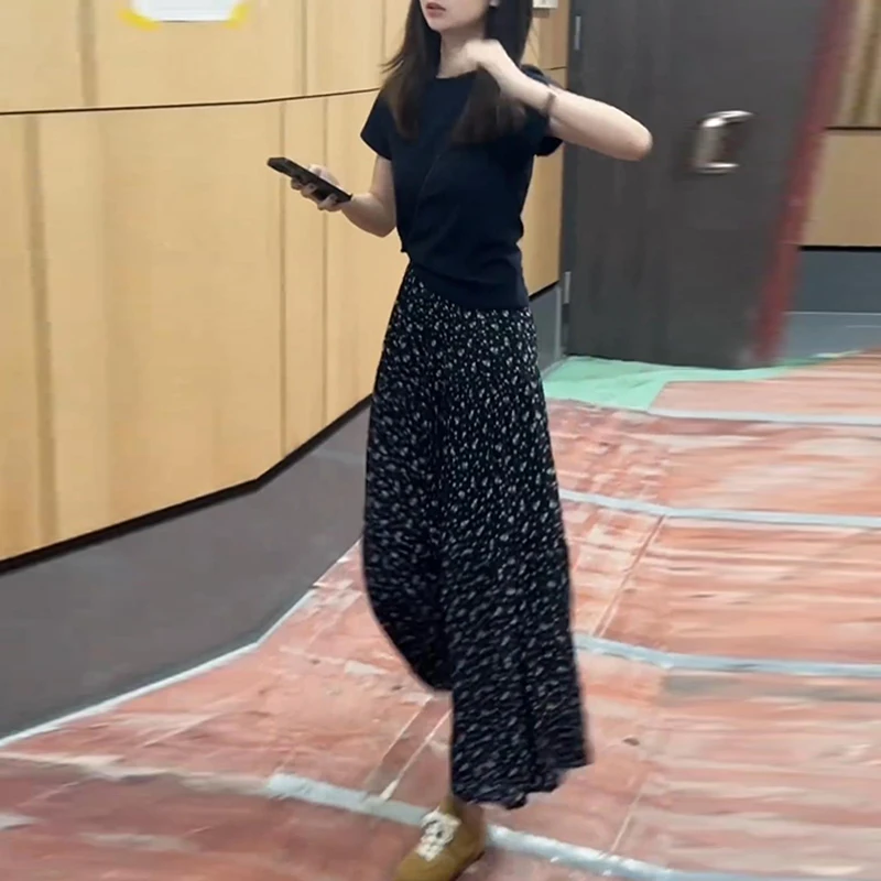 港风复古套装女2025夏季修身短袖t恤气质碎花半身长裙子两件套潮