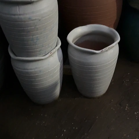 口14高20瑕疵三个。