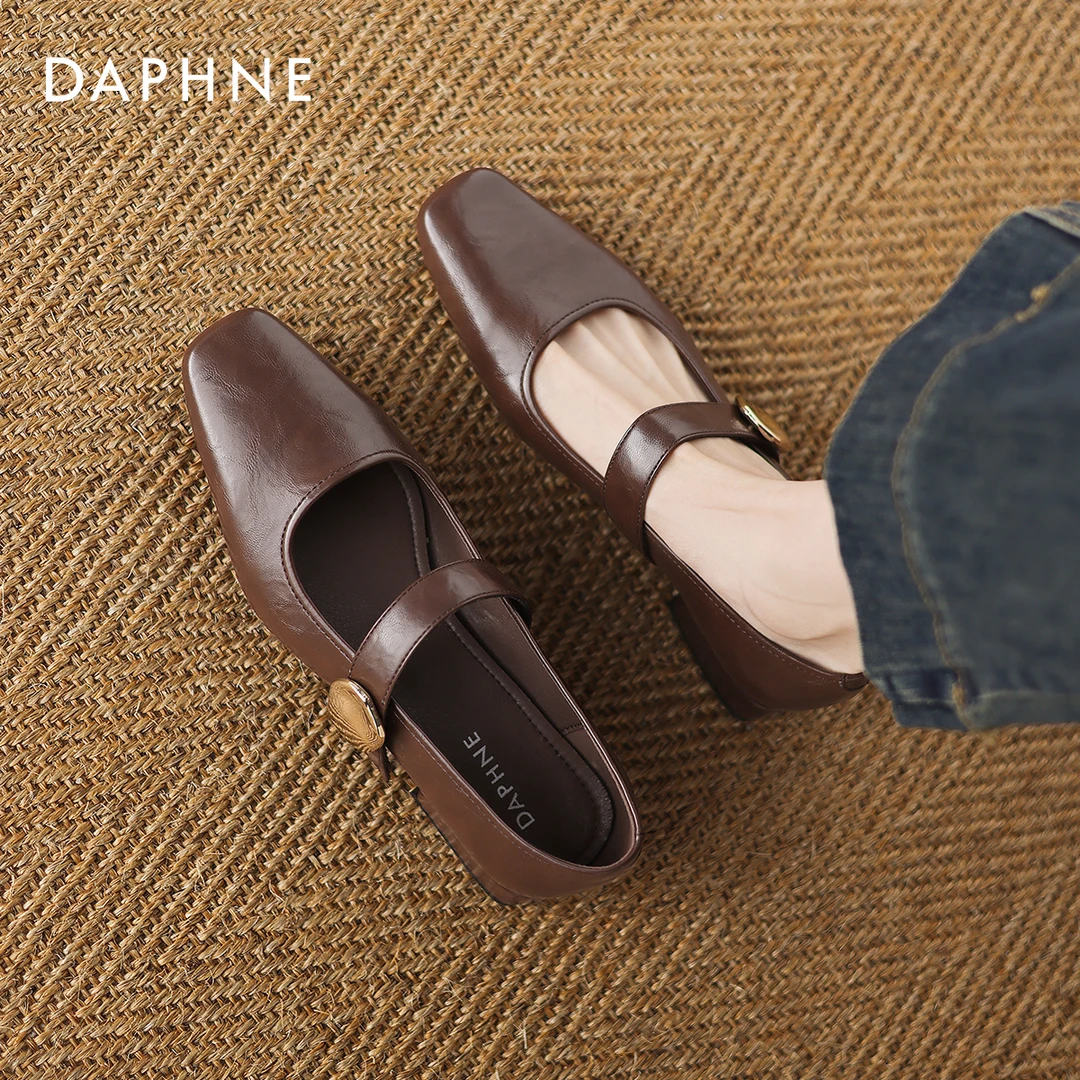达芙妮法式单鞋女2025新款棕色方头玛丽珍女鞋夏季通勤平底小皮鞋