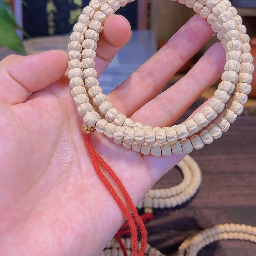 浅***念柏香籽/百香籽吊坠