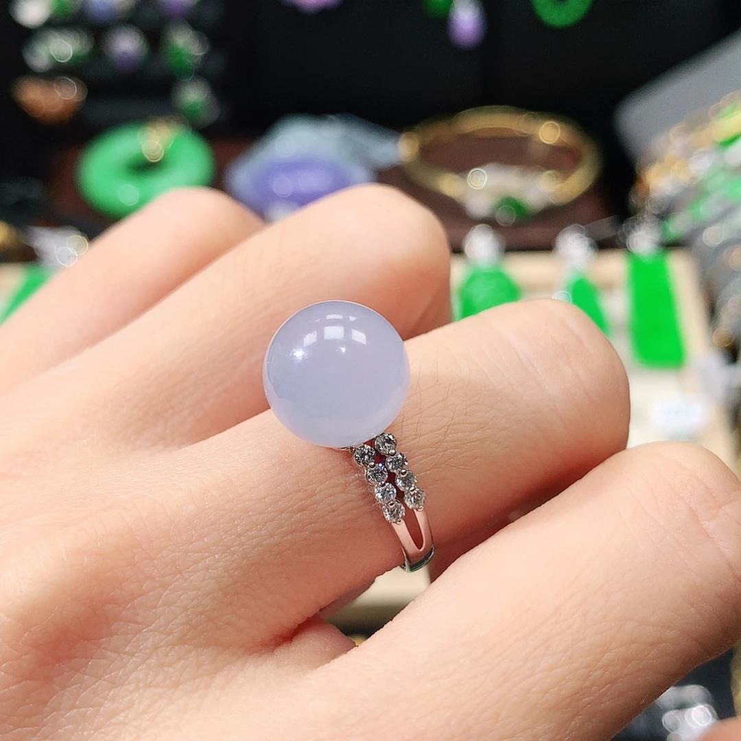 翡翠18K金镶嵌戒指