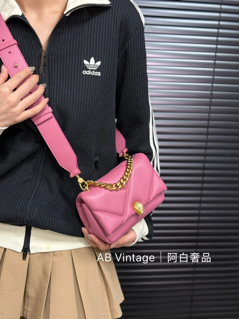 95新 BVLGARI/宝格丽 阿白奢品/宝格丽 粉色蛇头泡芙包