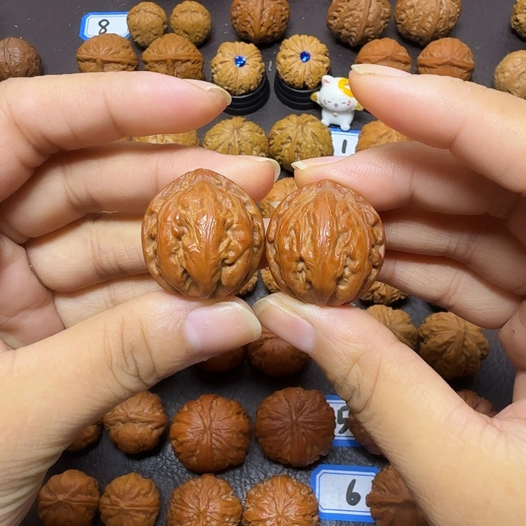 卖***徐吊坠文玩核桃27尺苹果园