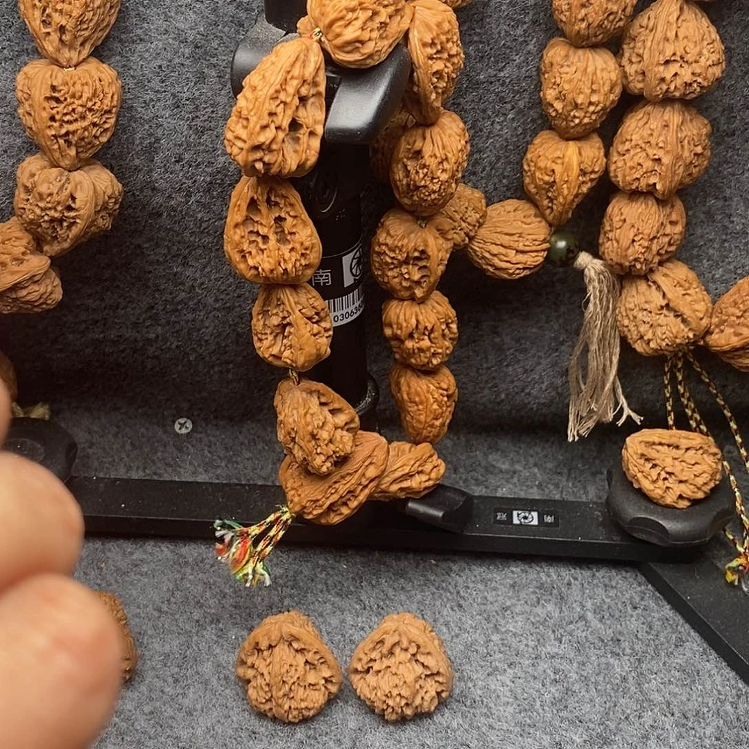 吊坠桃核手念一对