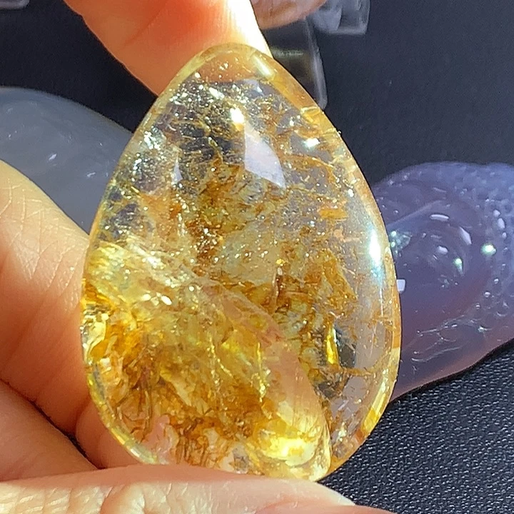 水晶吊坠(不含链)未镶嵌山**王
