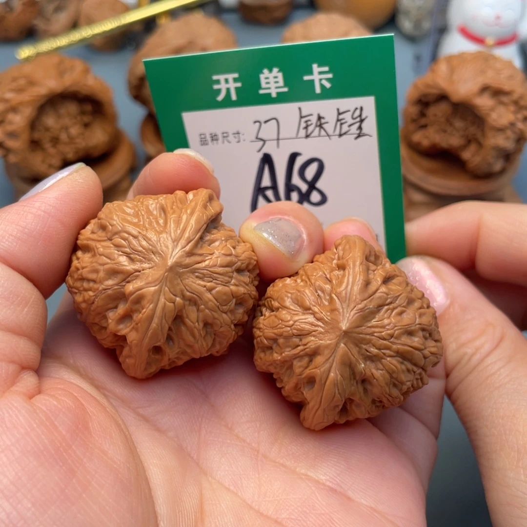 吊坠桃核文玩核桃